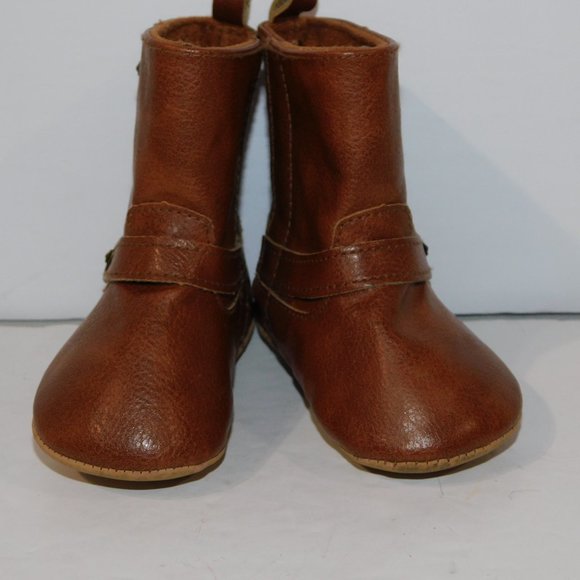 Old Navy Baby Girl 6-12 Months Brown Boots with Buckles - Picture 2 of 6